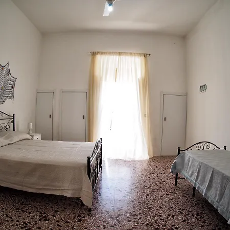 Ferienhaus A Tre Passi Dal Mare Capilungo
