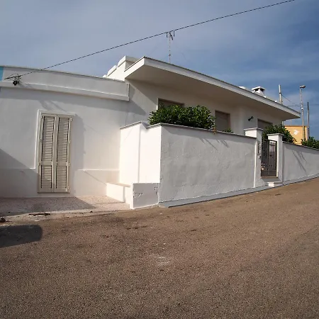 A Tre Passi Dal Mare Ferienhaus Capilungo