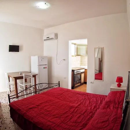 Ferienhaus A Tre Passi Dal Mare Capilungo